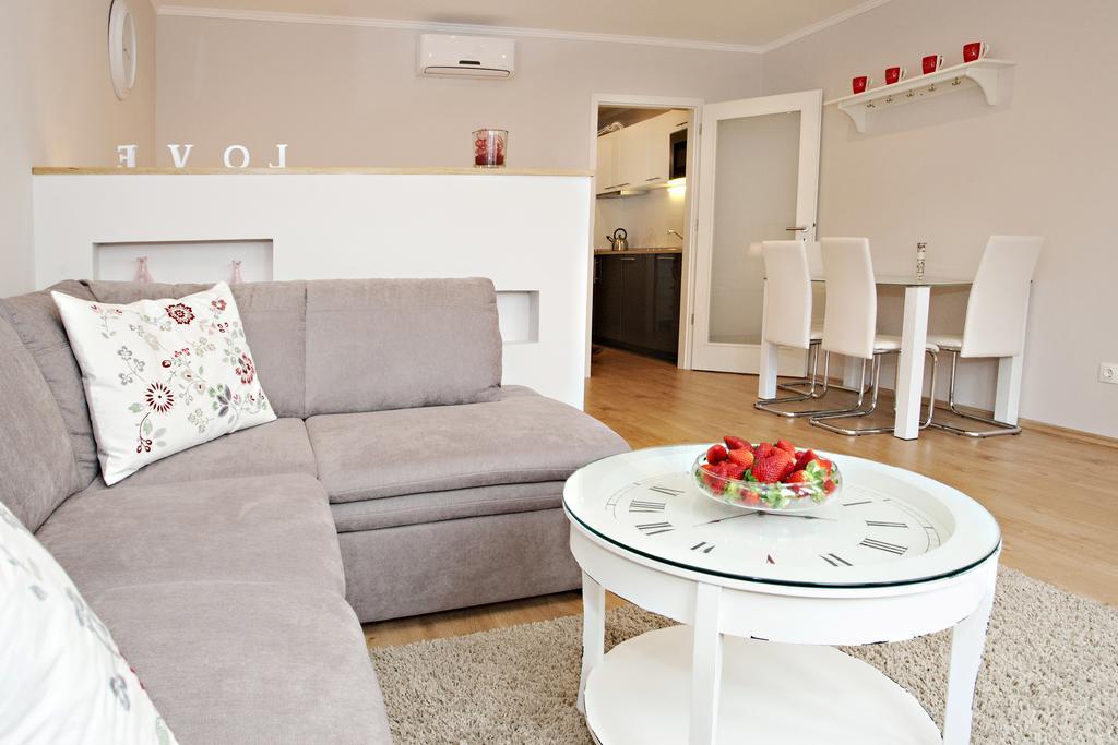 Aurora Apartment Danube View Budapest Exterior foto