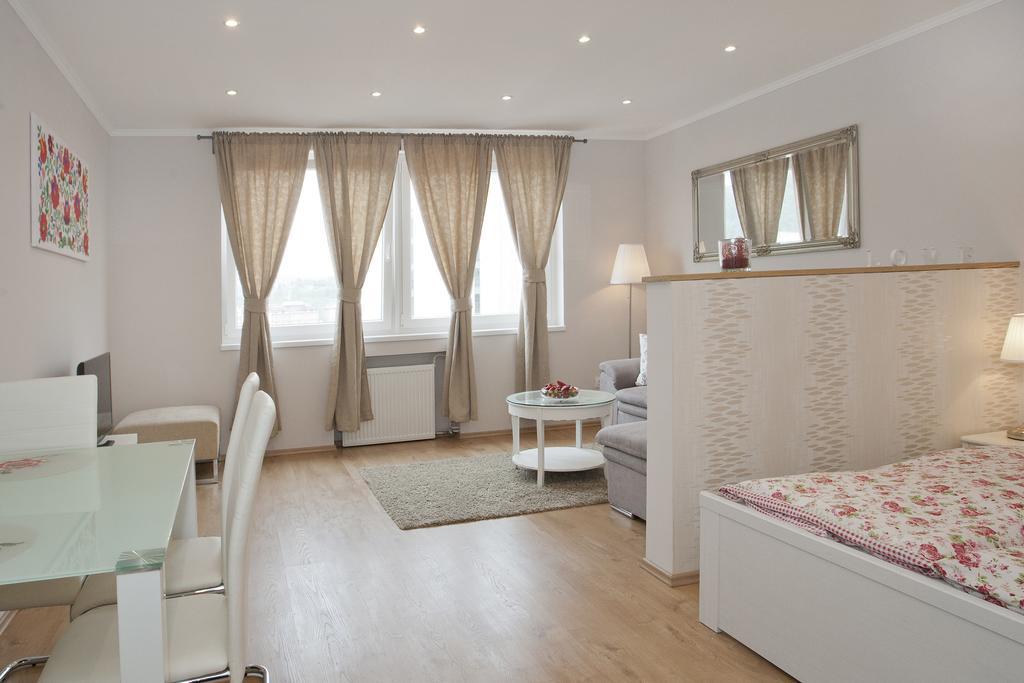 Aurora Apartment Danube View Budapest Exterior foto